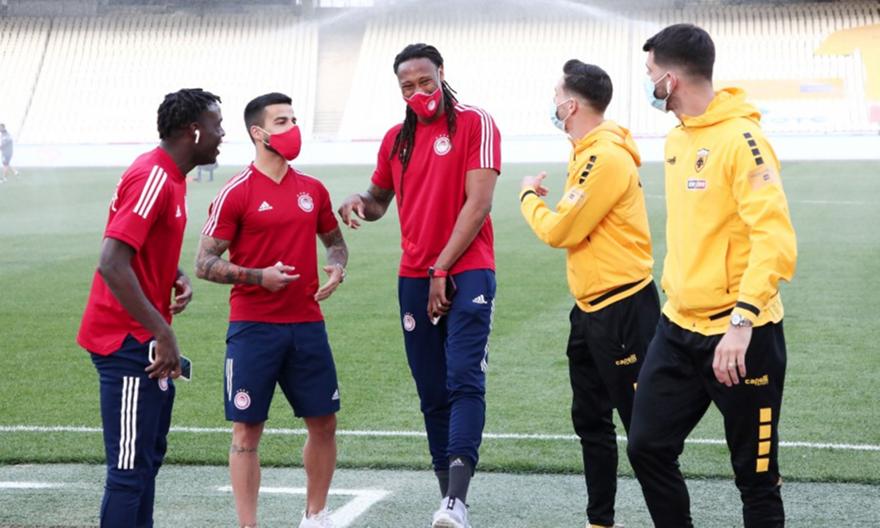 Τα πηγαδάκια στο ΟΑΚΑ πριν το ΑΕΚ-Ολυμπιακός