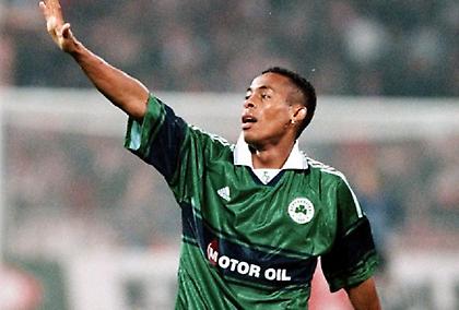 Ολιβάρες: «Ο Φιλιππίδης μου είπε ότι έκανα επίτηδες το χέρι στο ντέρμπι και έπρεπε να φύγω»