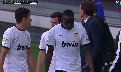 Βαλένθια: Αποχώρησε από το ματς με την Κάντιθ ως διαμαρτυρία για ρατσιστική επίθεση!