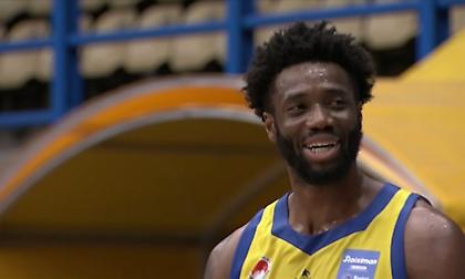 Επική αντίδραση του Μακλίν όταν σούταρε ο Γκουτιέρες αντί να του δώσει πάσα! (video)