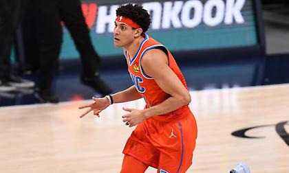 Θάντερ: Στην έξοδο ο Τζάκσον