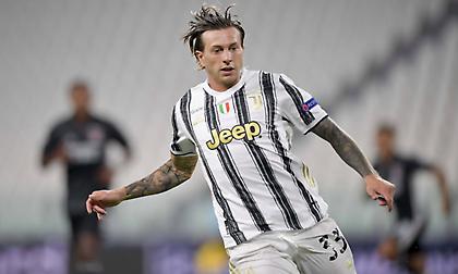 Πρόβλημα στη Γιουβέντους, θετικός στον κορωνοϊό ο Μπερναρντέσκι