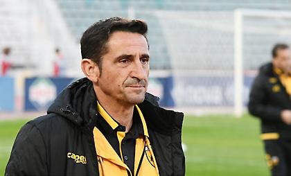 Η ενδεκάδα της ΑΕΚ: Βασικοί Γαλανόπουλος, Τσιντώτας