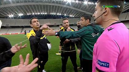 Έντονα παράπονα Χιμένεθ στον διαιτητή με τη λήξη του ΑΕΚ-ΠΑΟΚ (video)