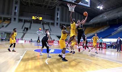 Υπερηχητική τάπα του Κίνγκσλεϊ στον Αστάπκοβιτς (video)