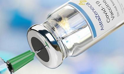 Bloomberg: Τι πήγε στραβά με το εμβόλιο της AstraZeneca