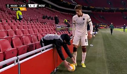 Ball boy πέταξε την μπάλα στο πρόσωπο του Καλαφιόρι επειδή καθυστερούσε (video)