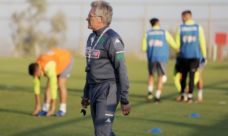 Μπόλονι: «Στο προηγούμενο ματς θυμώσαμε τον Ολυμπιακό, «καμπανάκι» η νίκη του με ΑΕΚ»