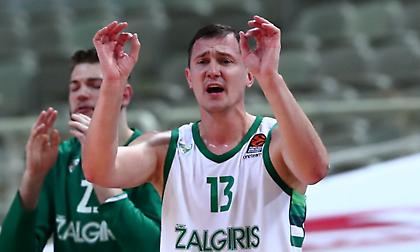 Γιανκούνας: «Είχαμε ενέργεια στην άμυνα, θα παίξω και του χρόνου»