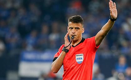 Αλλαγή διαιτητή στο Ρεάλ-Μπαρτσελόνα λόγω τραυματισμού