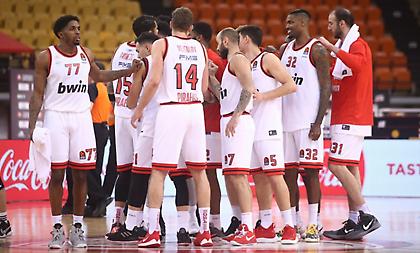 Αποχαιρετιστήριο γεύμα και άδεια δύο εβδομάδων στον Ολυμπιακό