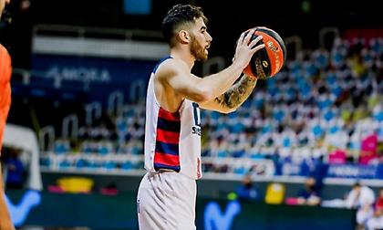 Μάνατζερ Βιλντόσα: «Εδώ και δύο μήνες πονάει στο πόδι» (pic)