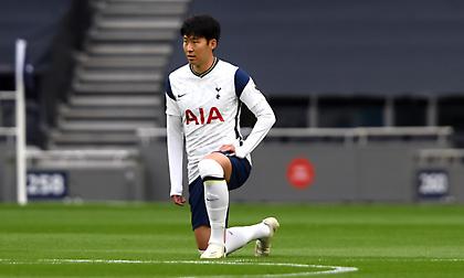 Καταγγέλλει ρατσιστική επίθεση στον Σον η Τότεναμ