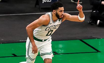 Παρέσυραν τους Νάγκετς οι Σέλτικς