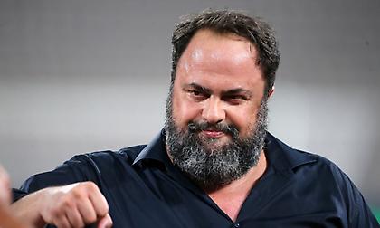 Μαρινάκης στους παίκτες του Ολυμπιακού: «Έχουμε μπροστά μας και το Κύπελλο»