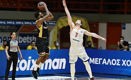 Δ. Αγραβάνης: «Διπλά χαρούμενος, γιατί η ΑΕΚ είχε μεγάλο κίνητρο»