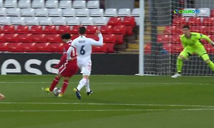 Τεράστιο χαμένο τετ-α-τετ του Σαλάχ στο 2ο λεπτό! (video)