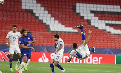 Τι έβαλε ο Ταρεμί: Απίθανο ψαλιδάκι, άφησε «άγαλμα» τον Μεντί! (video)