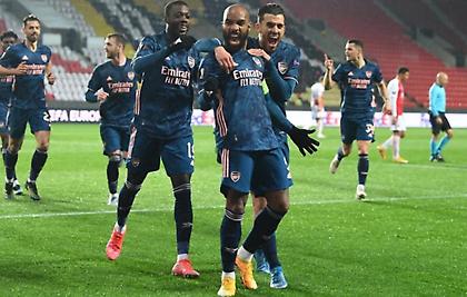 Στους «4» με εξάλεπτο ξέσπασμα η Άρσεναλ!