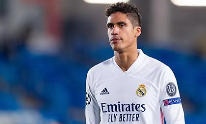 Μάντσεστερ Γιουνάιτεντ: Ετοιμάζει μεταγραφική «βόμβα» με Βαράν το καλοκαίρι