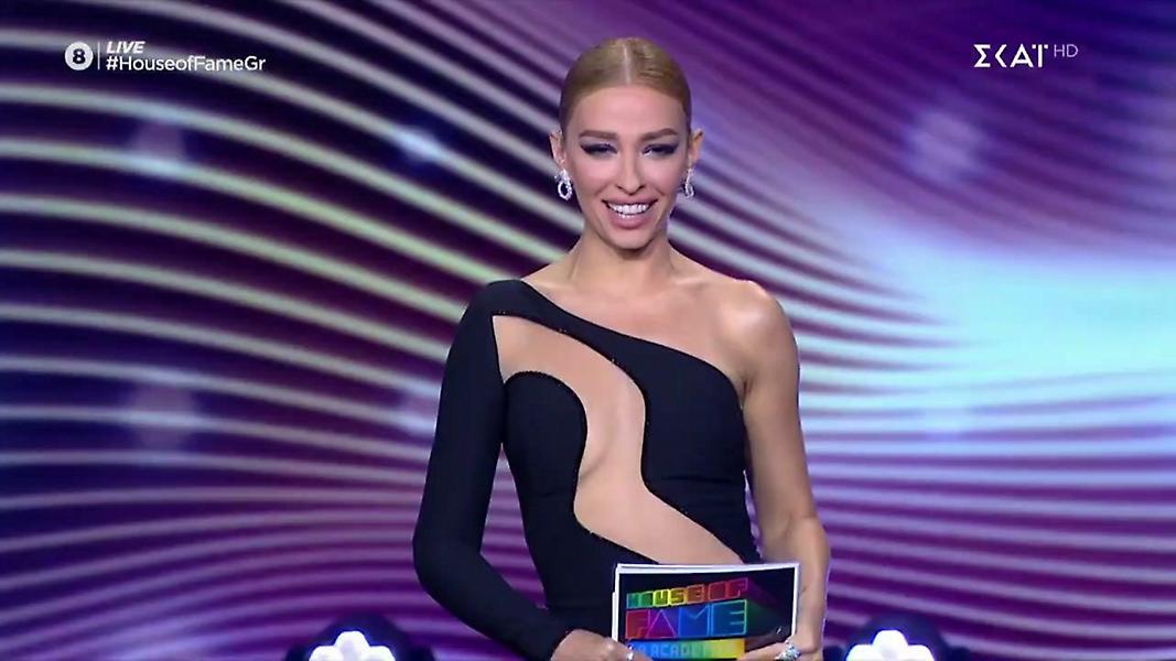 Με αδιανόητη εμφάνιση αλά… Γαρμπή στη Eurovision η Φουρέιρα (video)