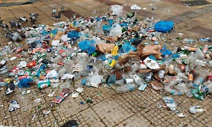 Κυψέλη: Εικόνες ντροπής μετά το κορωνοπάρτι (pics)