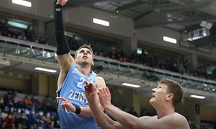 Άνετο «διπλό» για τη Ζενίτ ενόψει Μπαρτσελόνα