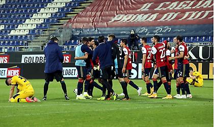 Αρνείται να παραδοθεί η Κάλιαρι: Μυθική ανατροπή παραμονής κόντρα στην Πάρμα!