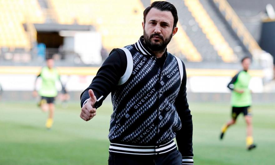 Καρυπίδης σε Μάνο: «Θα σε μάθω να εκτελείς πέναλτι γιατί εσύ, όπως πας, θα μας καταστρέψεις» (pic)