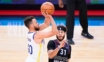 Μυθικές επιδόσεις από Κάρι που έπιασε Τζόρνταν και Κόμπι