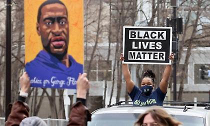 Πανηγυρίζει το ΝΒΑ για την καταδίκη του δολοφόνου του Τζορτζ Φλόιντ
