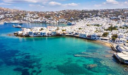 Η Daily Telegraph προτείνει 15 ελληνικά νησιά για τις φετινές καλοκαιρινές διακοπές