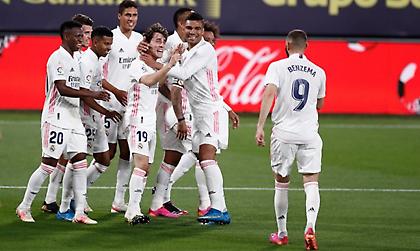 Καθάρισε από το ημίχρονο και έπιασε κορυφή η Ρεάλ