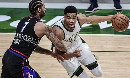 Έπιασαν... πελάτες τους Σίξερς οι Μπακς με σούπερ Γιάννη