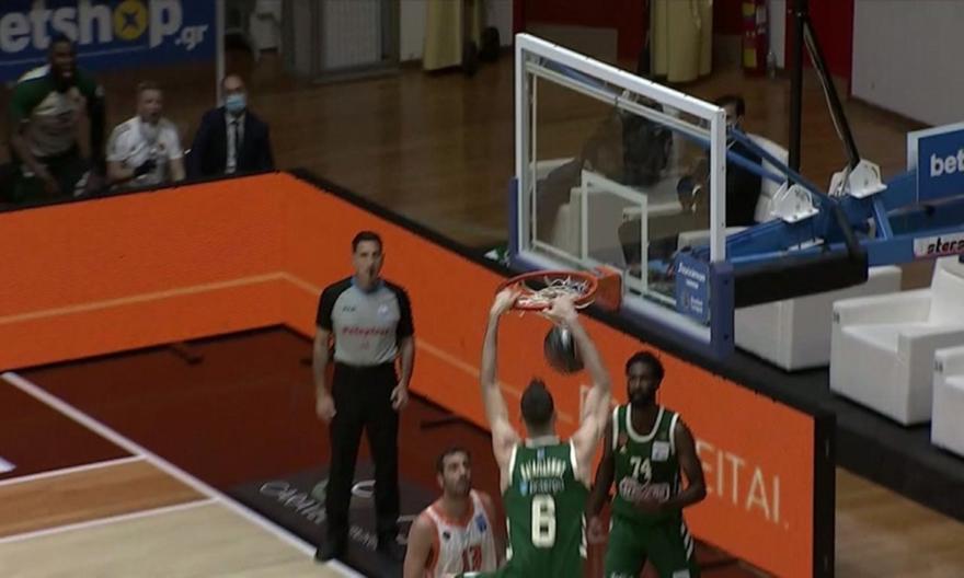 Υπέροχο «τσίμπημα» του Σαντ Ρος με τα ακροδάκτυλα και κάρφωμα Παπαγιάννη (video)