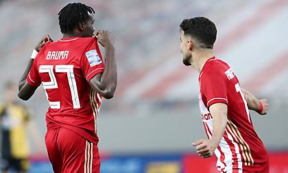 Γκολ ο Μπρούμα και 1-0 ο Ολυμπιακός την ΑΕΚ (video)