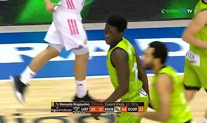 Έγραψε ιστορία ο 14χρονος Μπαγκαγιόκο στην ACB (video)