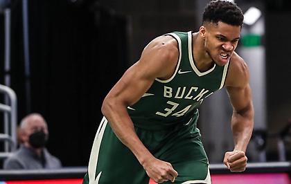 «Πάρτι» των Μπακς με ιστορικό Γιάννη!