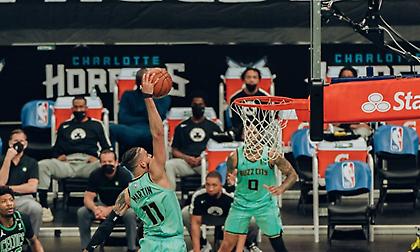 Ισοπέδωσαν τους Σέλτικς οι Χόρνετς!