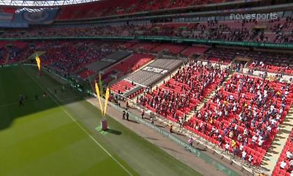 Με 8.000 θεατές στις εξέδρες ο τελικός του Λιγκ Καπ Αγγλίας! (video)