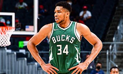 Τα καλύτερα του Αντετοκούνμπο κόντρα στους Χοκς