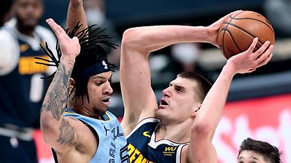 Νάγκετς-Γκρίζλις