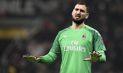 Έξαλλοι με τα… γελάκια του Ντοναρούμα οι οπαδοί της Μίλαν! (pic)