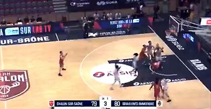 Απίστευτο αυτοκαλάθι στη Γαλλία στα 0.6'' έδωσε τη νίκη στη Σαλόν (video)