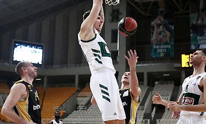 Με Λοτζέσκι η 12άδα της ΑΕΚ, παρών ο Μήτογλου στον Παναθηναϊκό