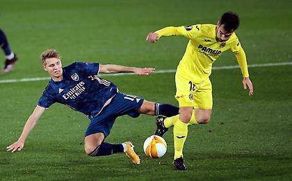 Δεν το «κλείδωσε» η Βιγιαρεάλ, έμεινε ζωντανή η Άρσεναλ