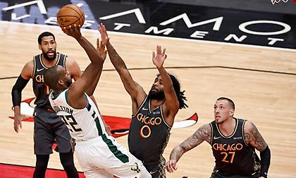 Γλίτωσε τα χειρότερα ο Γιάννης, άντεξαν οι Μπακς στο Σικάγο