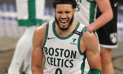 Τέιτουμ: Ισοφάρισε μυθική επίδοση του Λάρι Μπερντ