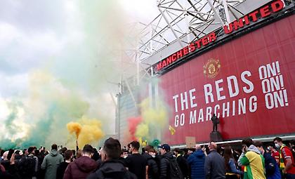 Επίσημο: Αναβλήθηκε το Μάντσεστερ Γιουνάιτεντ-Λίβερπουλ