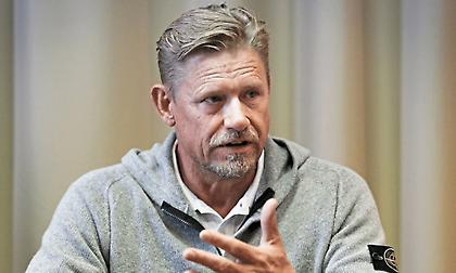 Σμάιχελ: «Δεν νομίζω ότι είναι οπαδοί της Μάντσεστερ Γιουνάιτεντ, αλλά ηλίθιοι ταραχοποιοί»